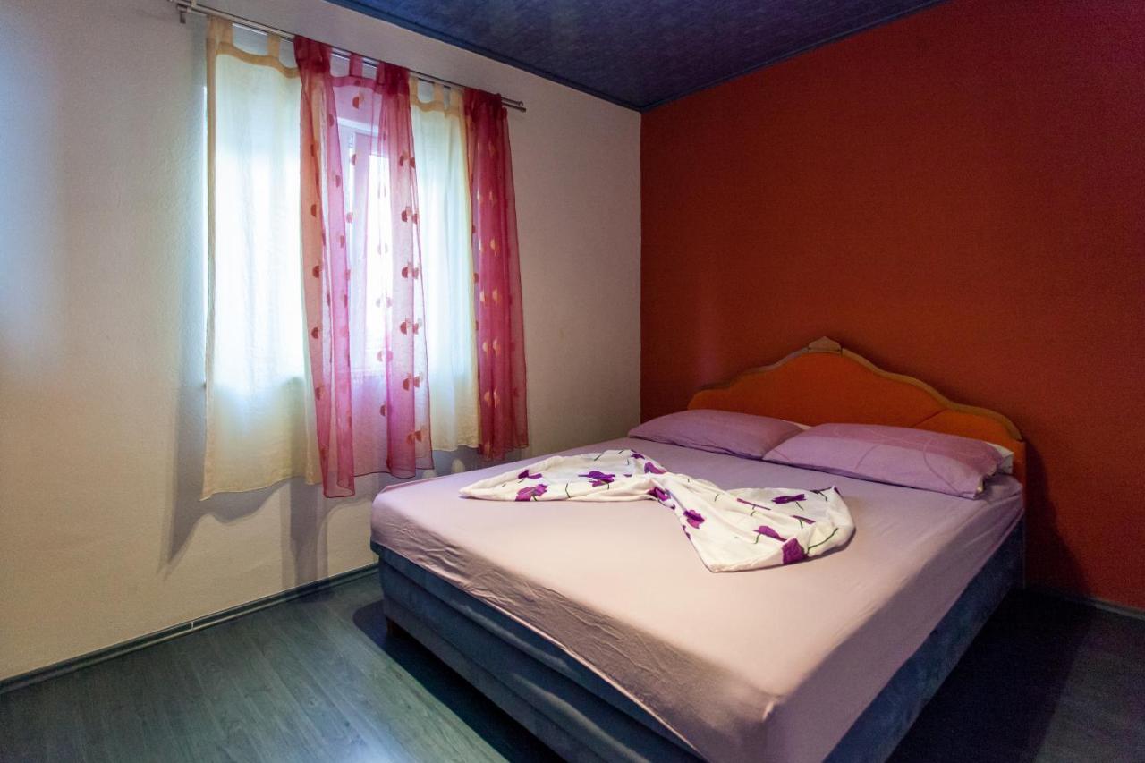 Apartman J & K Podstrana Kültér fotó