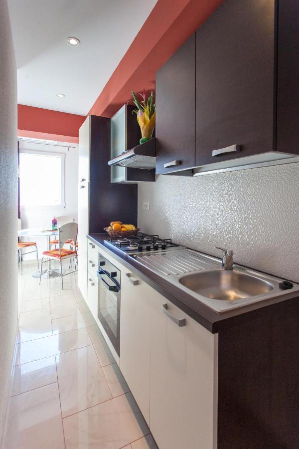 Apartman J & K Podstrana Kültér fotó